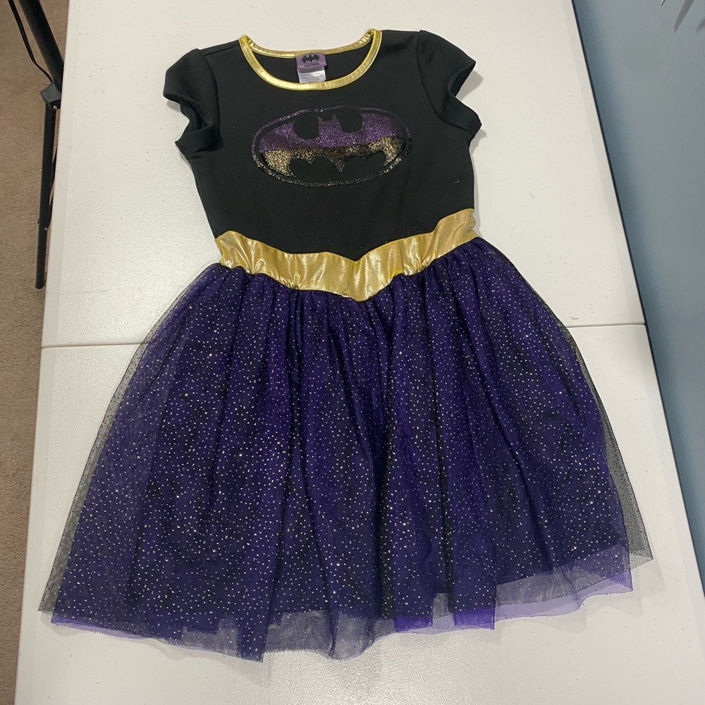Batman girls purple black and gold fashion dress size S 6/6x.